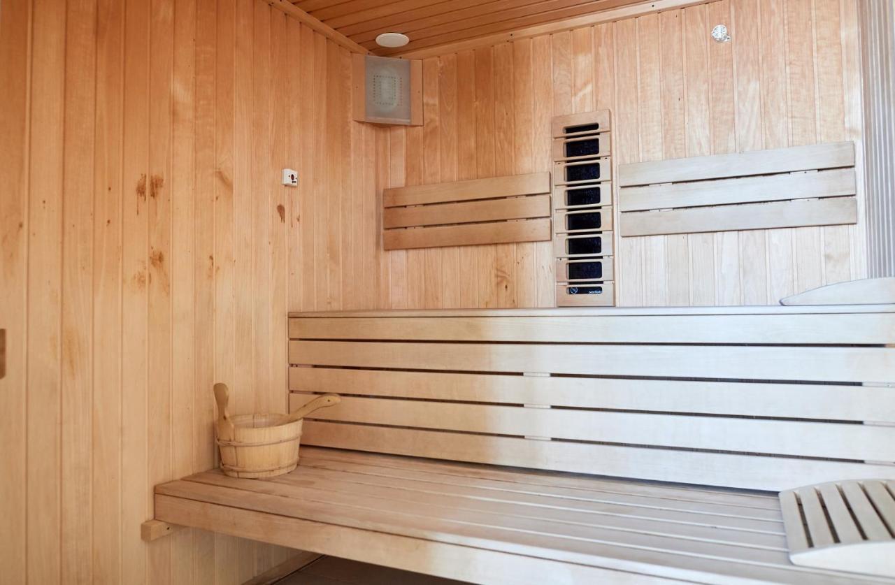 Cristalex Studio Aparthotel Pool & Spa Mamaia Nord Năvodari Екстериор снимка